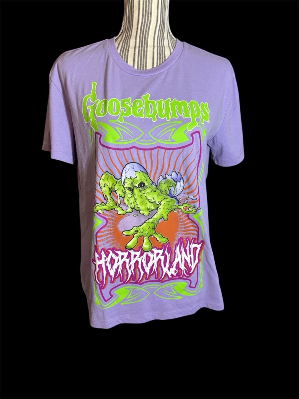 Goosebumps Horrorland Graphic Tee Purple Neon Halloween Shirt Size S